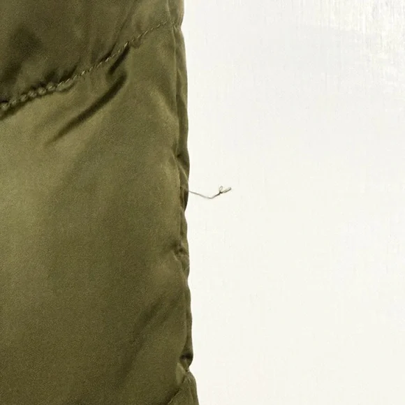 Bass Pro Shops Youth L Hooded Fleece-Lined Vest | Green Black Outdoor - Picture 9 of 16